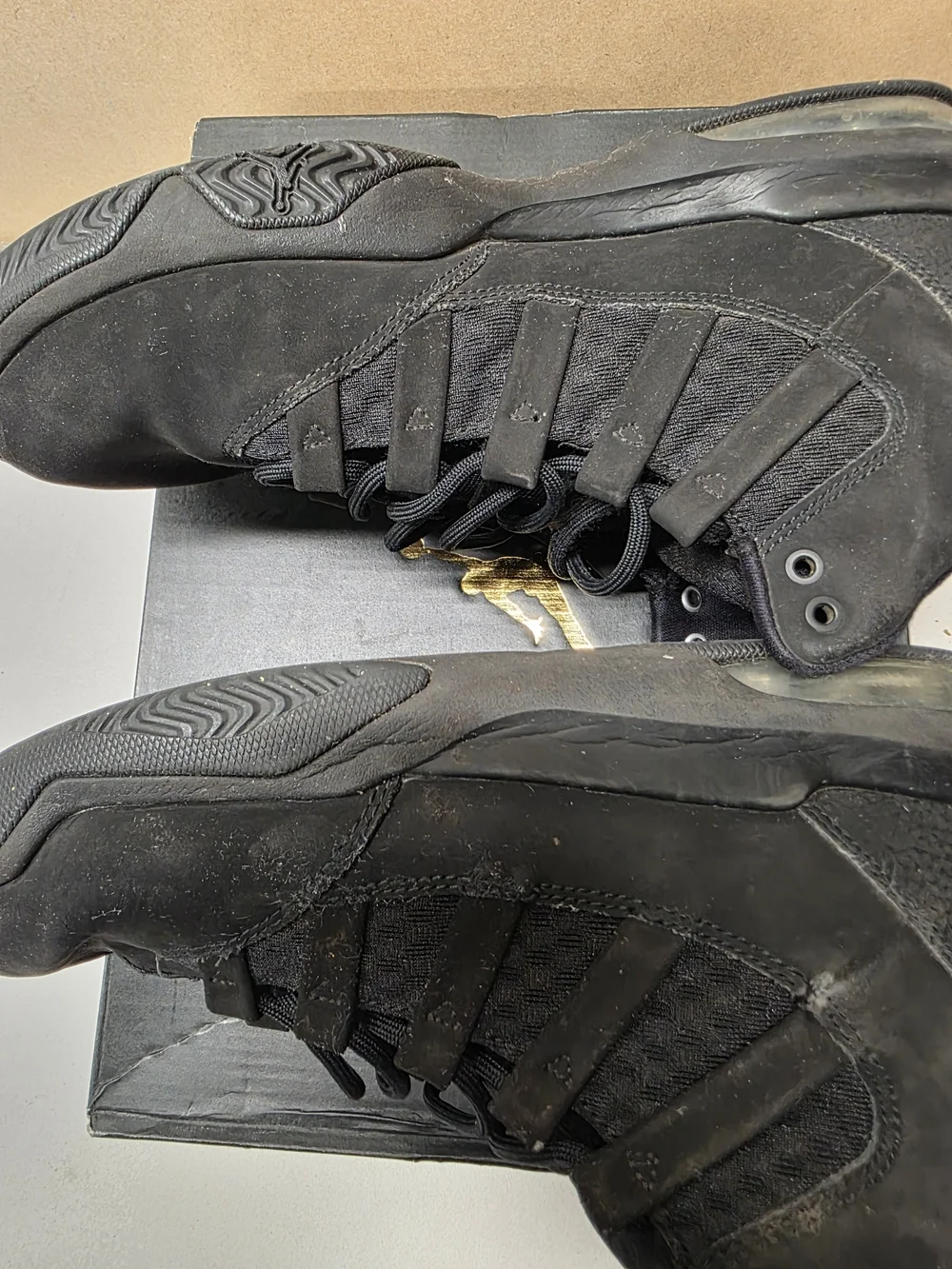 Jordan Max Aura in Black/Black - style AQ9084-001 -  Men's Size 8